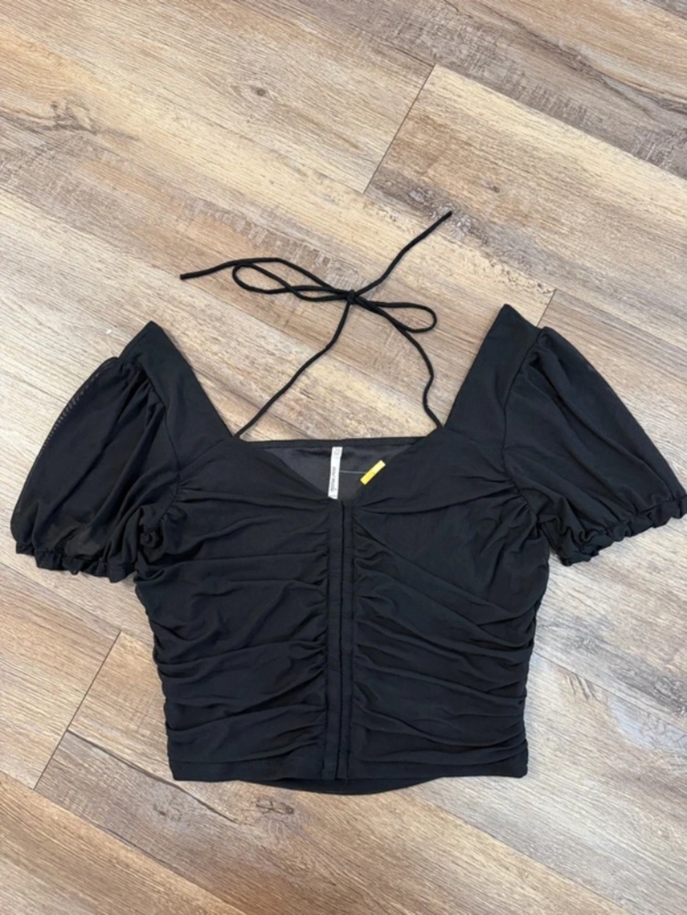 NWT Black Crop Top (1XL))
